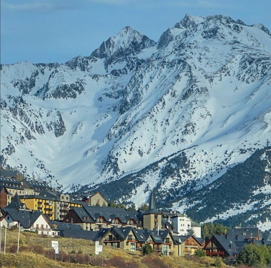 Hotel Valle De Izas Sallent de Gállego Kültér fotó