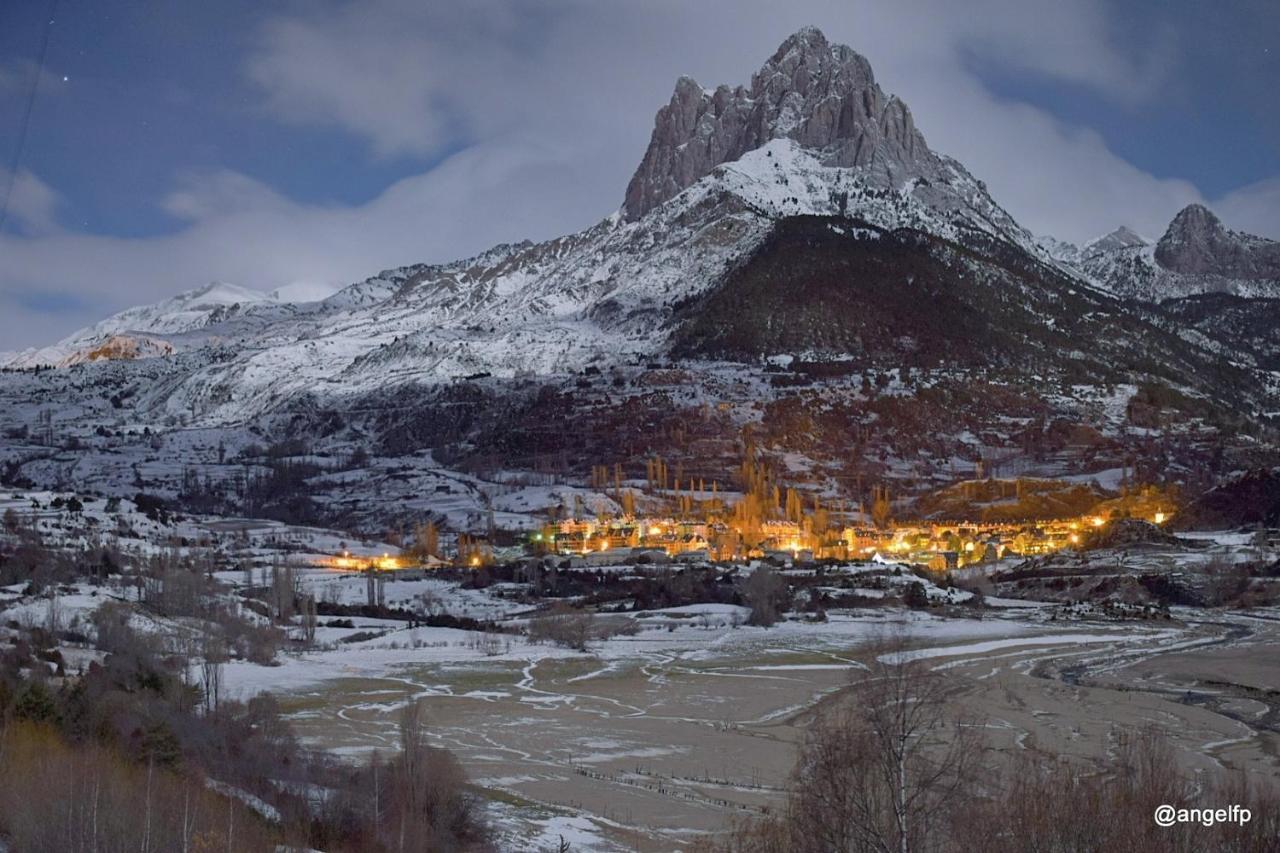 Hotel Valle De Izas Sallent de Gállego Kültér fotó